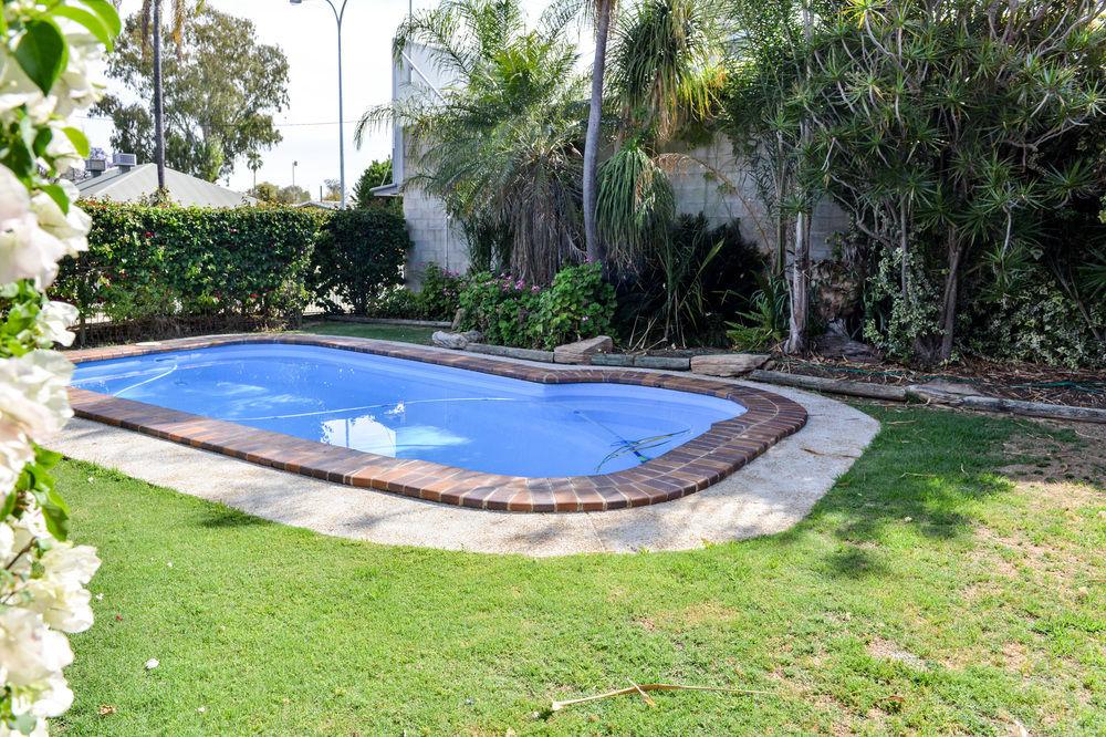 Pioneer Motel Goondiwindi Bagian luar foto