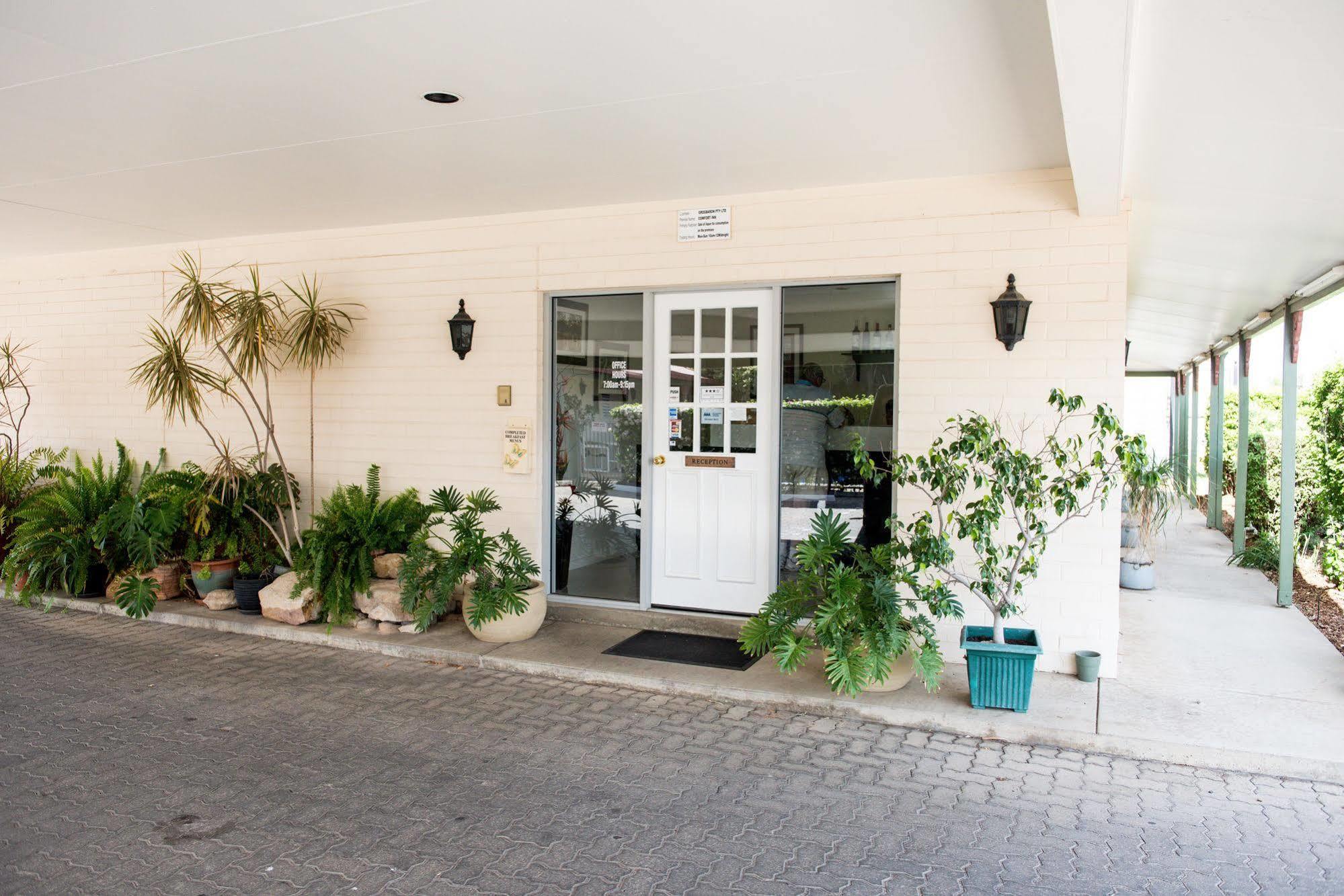 Pioneer Motel Goondiwindi Bagian luar foto